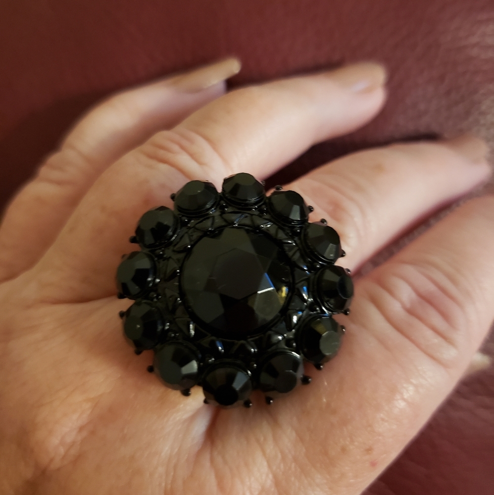 🔥3/20 Black Rhinestone Statement Ring